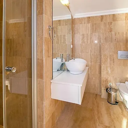 Sleeps 6 Pool Air Con Wifi Vilă *