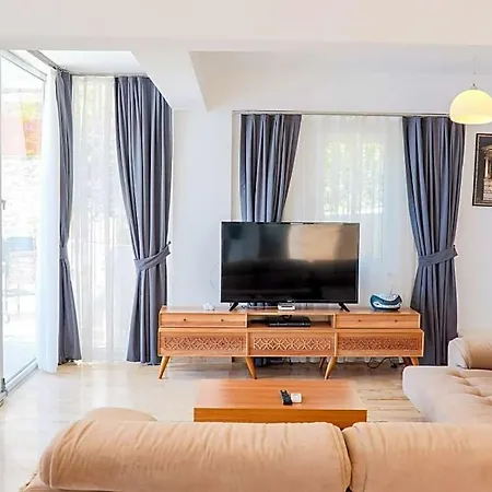 Sleeps 6 Pool Air Con Wifi Vilă Kalkan