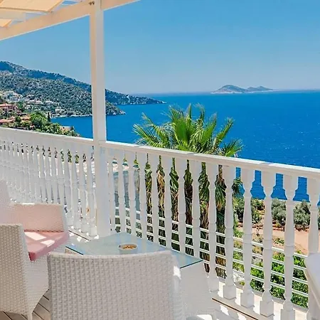 Sleeps 6 Pool Air Con Wifi Vilă Kalkan