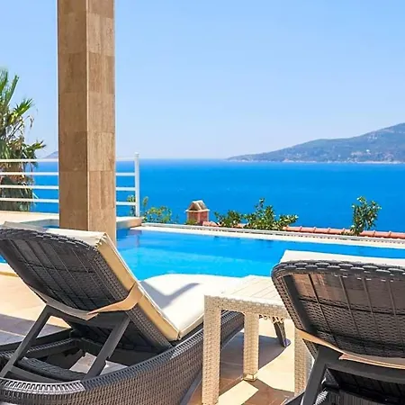 Sleeps 6 Pool Air Con Wifi Willa *